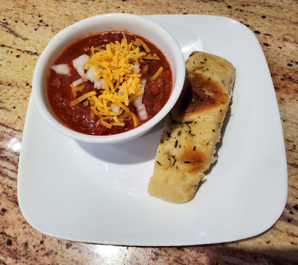 easy chili with bread