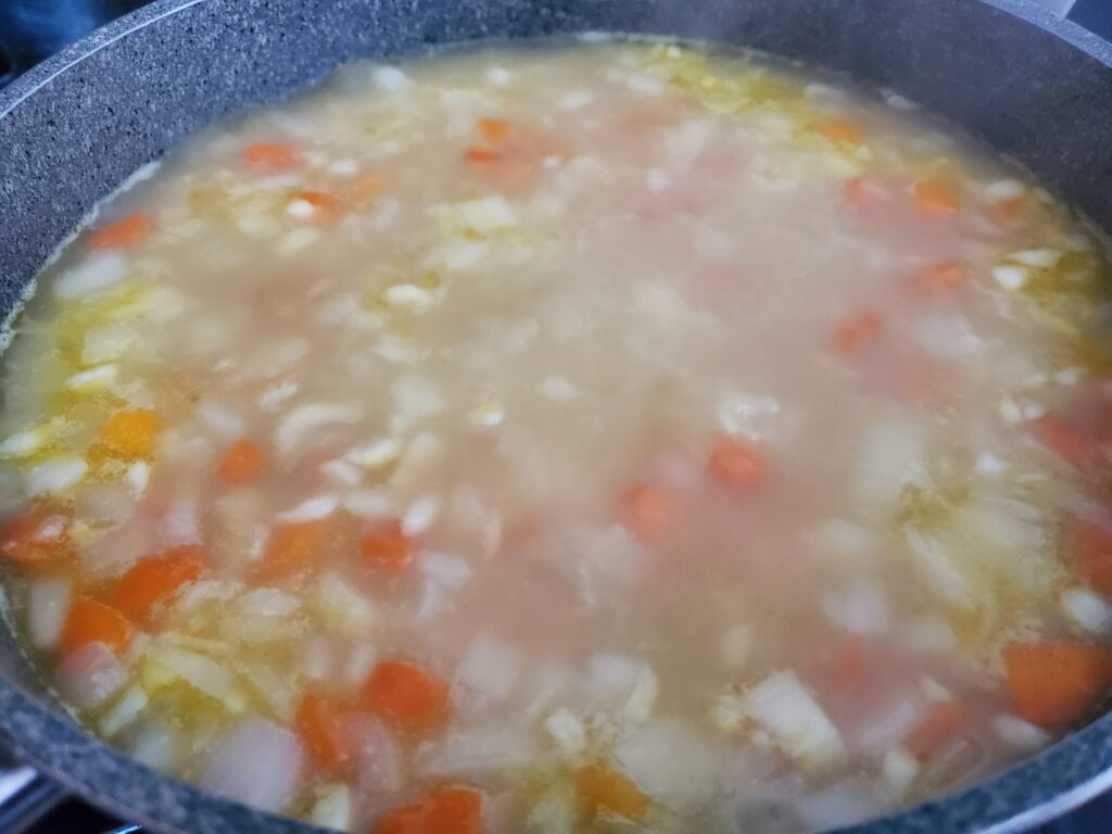 Chicken and orzo soup with lemon