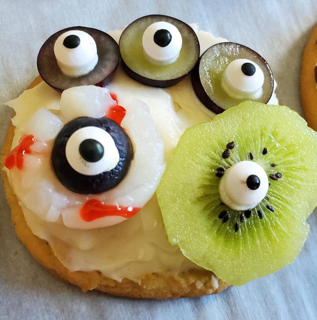 Fruit eyeball garden cookie